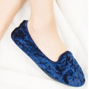 Isotoner Crushed Velour Blue Bedroom Slippers 5-6